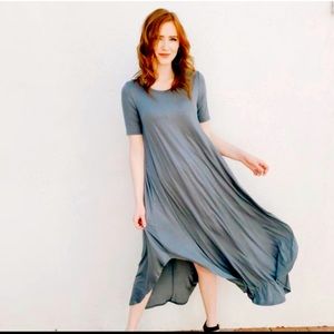 Carly Jean Short Sleeve maxi Dress with Pockets, size large